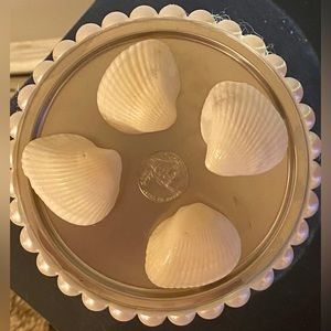 Seashell drawer pulls (set of four)